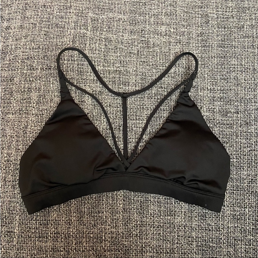 New! VICTORIAS SECRET padded sports bra w/ front straps XS